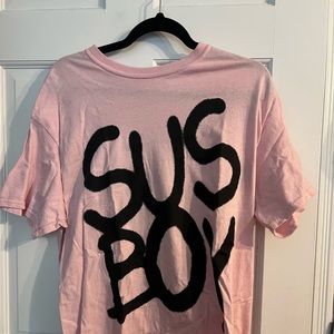Sus boy tee